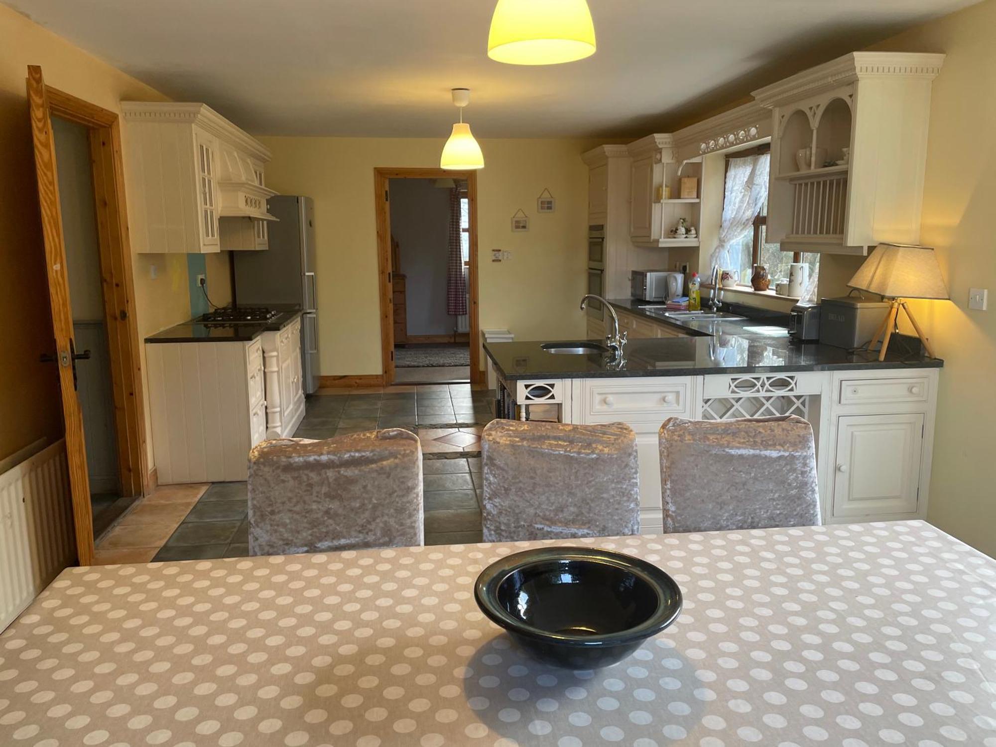 Letterfrack Mountain Farm Cottage On Farm In Village Centre מראה חיצוני תמונה